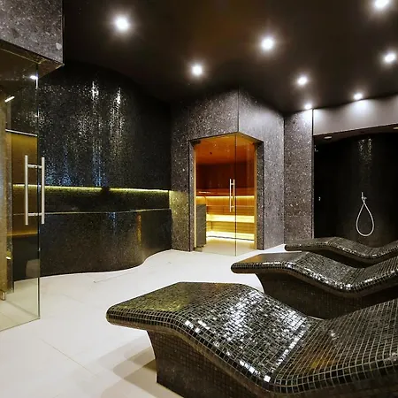 Lux I , Aqua Polanki , Baseny , Sauny , Silownia * Kołobrzeg