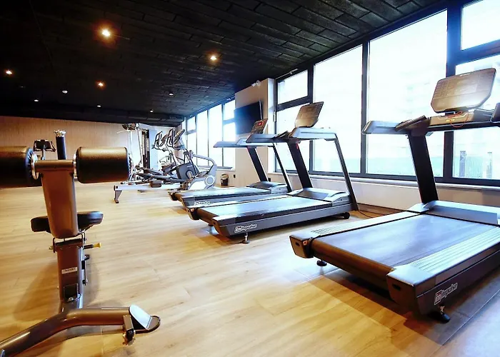 Lux I , Aqua Polanki , Baseny , Sauny , Silownia *