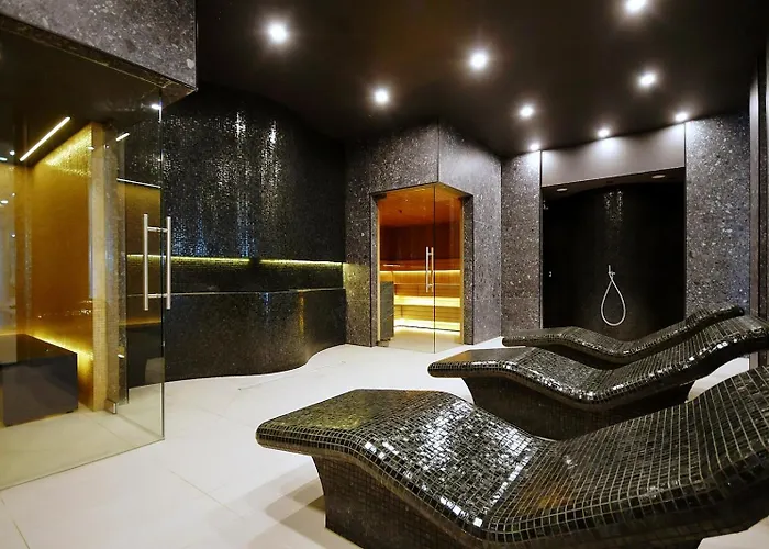 Lux I , Aqua Polanki , Baseny , Sauny , Silownia * Kołobrzeg