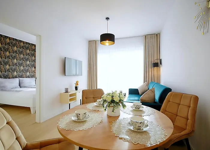 Lux I , Aqua Polanki , Baseny , Sauny , Silownia Kołobrzeg